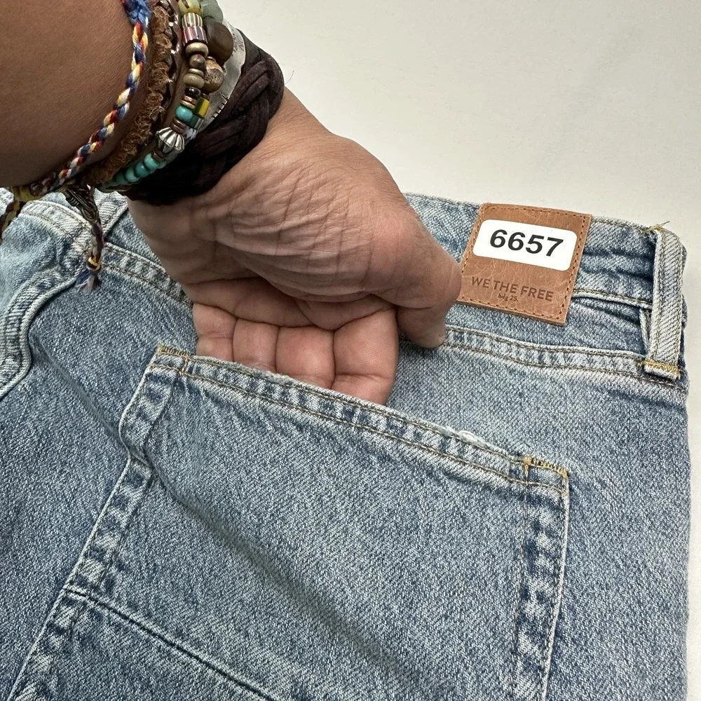 NEW Free People We The Free Boyfriend Jeans Women 32 (34x32) Blue Slim Raw Hem